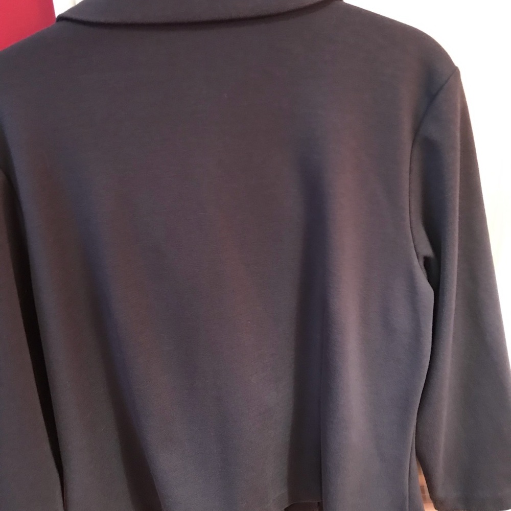 Blazer - Picture 4 of 4